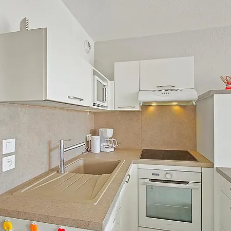 T2 Dans La Marina Du Port De - 2622 -
